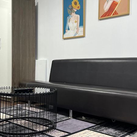 Venus Apartment Kham Thien Hanoi Exterior photo